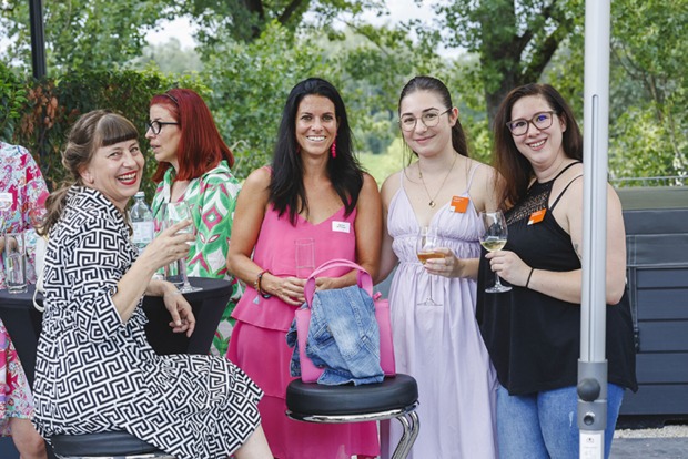 Bettina Künz und Barbara Kirchberger (Erwin Künz Installationen), Martina Gosch und Vanessa Halbeisen (Inhaus) (v. li.)