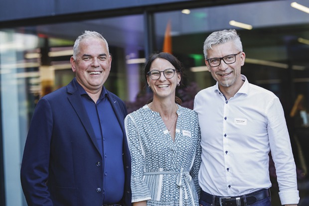 Richard Gruber (Inhaus), Carmen und Thomas Schöpf (Wohnbauselbsthilfe) (v. li.)