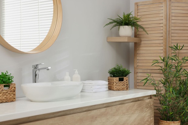 Aufgeräumtes Badezimmer | Credit: iStock.com/Liudmila Chernetska