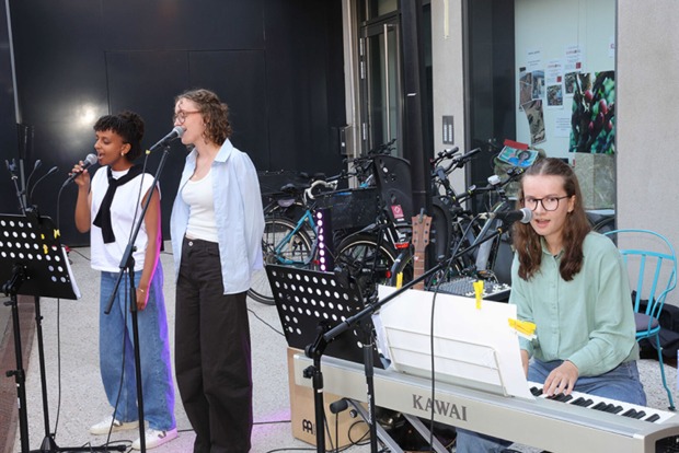 ... oder Musikschüler des BORG Götzis, die gleich an mehreren Standorten auftraten.