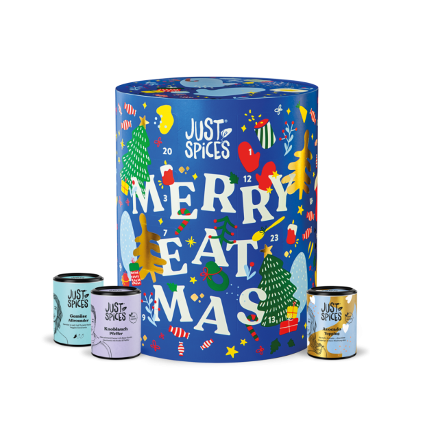 Adventkalender, daneben drei kleine Dosen