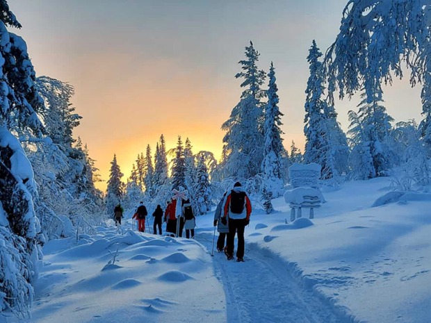 „Schwedisch Lappland“ ist eine einzigartige Reise mit atemberaubenden Landschaften aus Schnee und Eis.