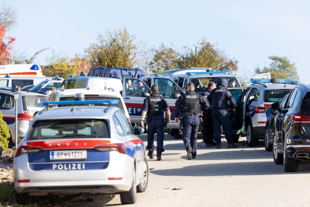 Viele Polizisten im Bezirk Rohrbach.