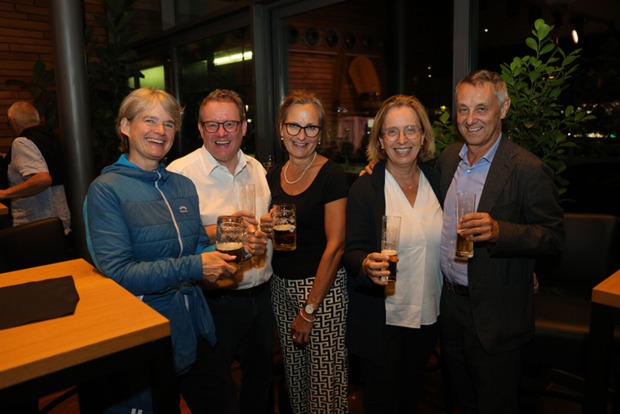 Medizinerin Susanne Seitz, Markus und Georgia Dejaco, Helene Vorhauser-Malin, Notar Daniel Malin (v. li.)