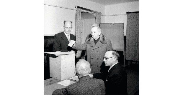 Stimmabgabe 1953 in Linz