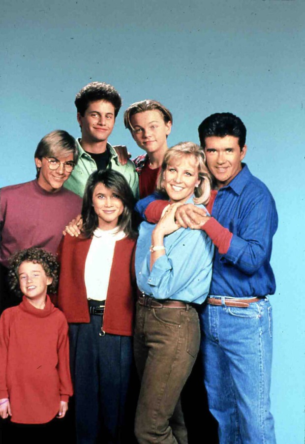 Gruppenfoto des Ensembles der Sitcom "Unser lautes Heim"