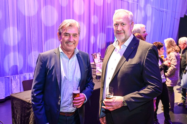 Anwalt Dieter Klien (AR-Vors. RB Hohenems) und Vorstandsvors.-Stv. Thomas Nussbaumer (RLB Vorarlberg) (v. li.)