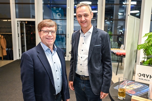 Reinhard Braun (Pantec) und Thomas Sohm (Carini Etiketten) (v. li.)