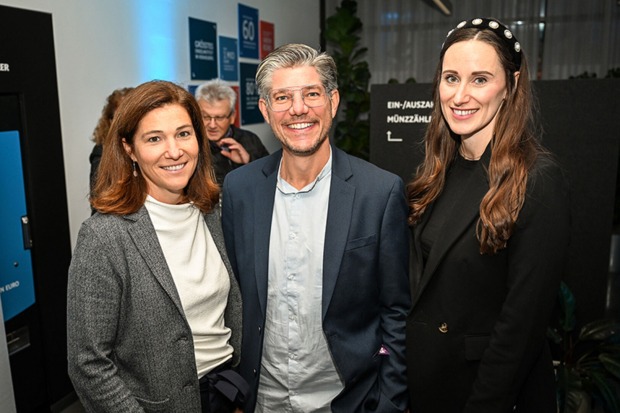 Valerie und Simon Ender (Ender  Werbung), GF Nathalie Heinisch (Ortsmarketing Lustenau) (v. li.)