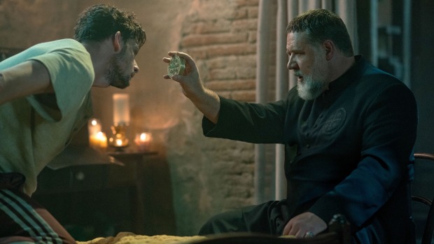Filmausschnitt aus „Der Exorzist des Papstes“.