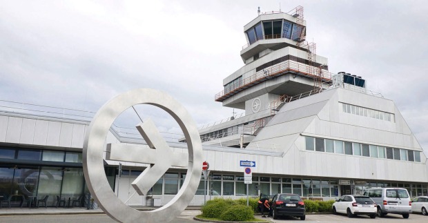 Flughafen Linz ohne Vision: Statt strategisch und klug zu investieren, wurden Jahr für Jahr satte Dividenden kassiert.