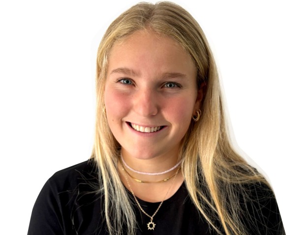 Junge Frau mit langen blonden Haaren | Credit: ORTHOtechnik M4