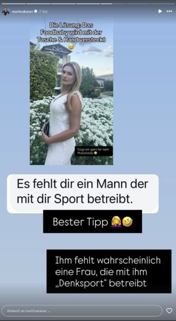 Martina Kaiser in weißem Kleid