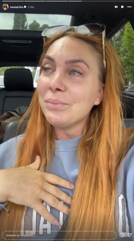 Reality-Star Tara Tabitha kämpft in ihrer Instagram-Story mit den Tränen und spricht emotional über die gesundheitlichen Probleme ihres Hundes Malu.