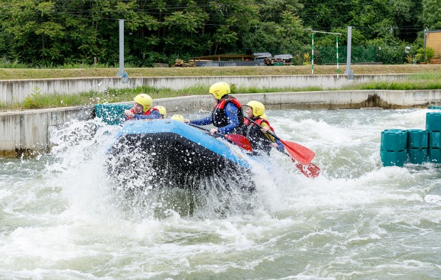 Gruppe auf Rafting-Tour | Credit: Rotary Club Wien Mozart