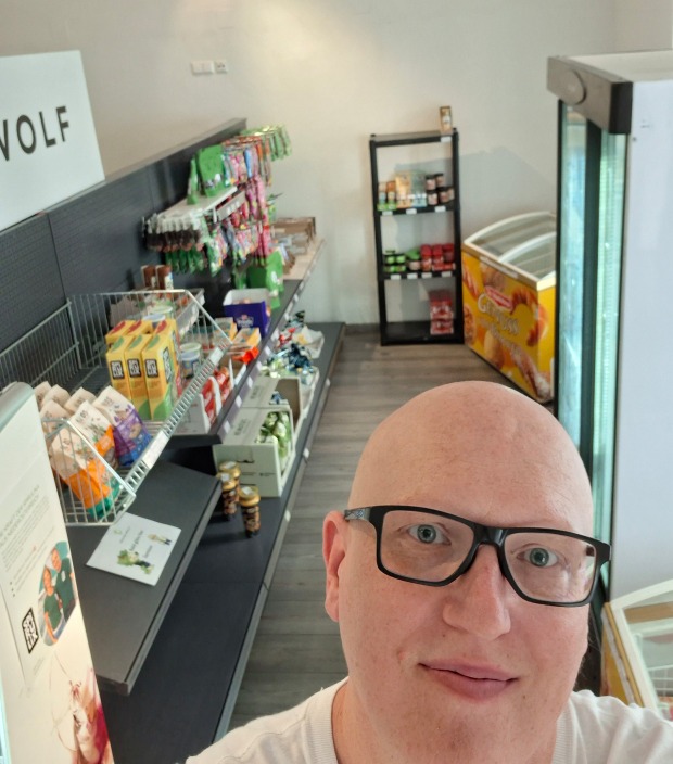 Besitzer des Shops Vegan Wolf | Credit: Vegan Wolf