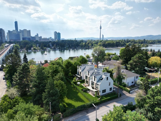 Blick von oben auf Haussiedlung im Grünen | Credit: Glorit Bausysteme