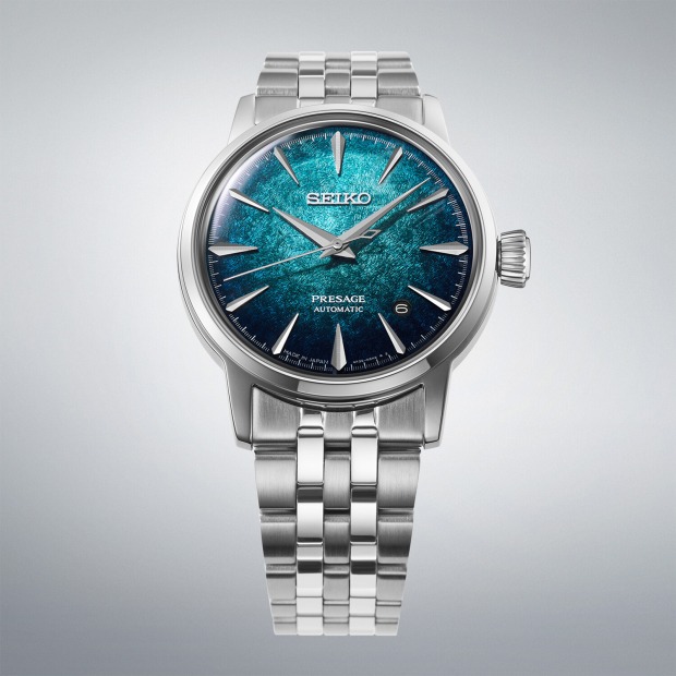 Silberne Armbanduhr mit blauem Ziffernblatt | Credit: Seiko