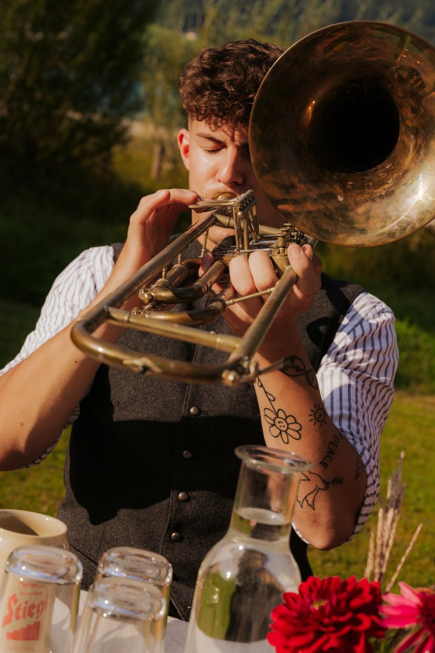Musizierender Jungbauer | Credit: SalzburgerLand Tourismus