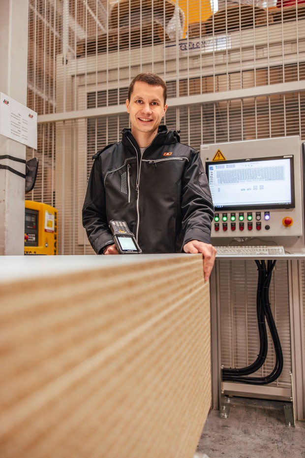 Lehrling bei der Arbeit | Credit: Wolfgang Simlinger