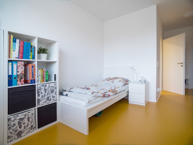 Wohnraum in einem Jugendheim | Credit: Matthias Witzany