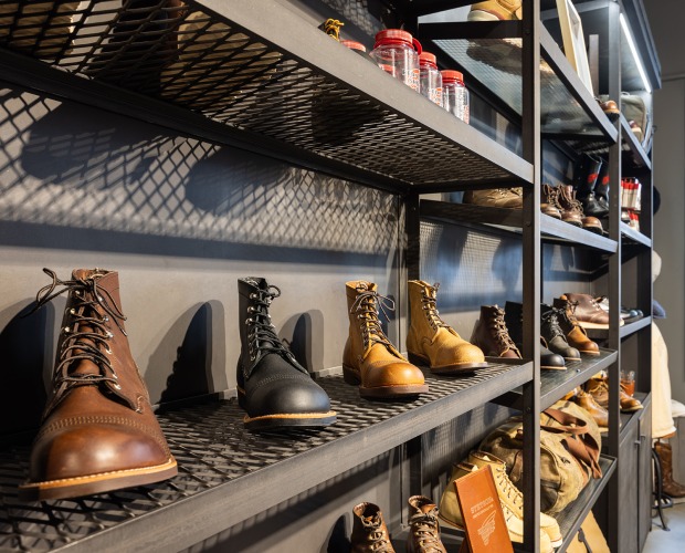 Der Red Wing Shoe Store Vienna von innen | Credit: Jakub Arnold/Red Wing Shoe Store Vienna