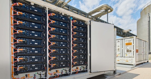 Energie AG: Großbatteriespeicher in Timelkam stabilisiert das Stromsystem