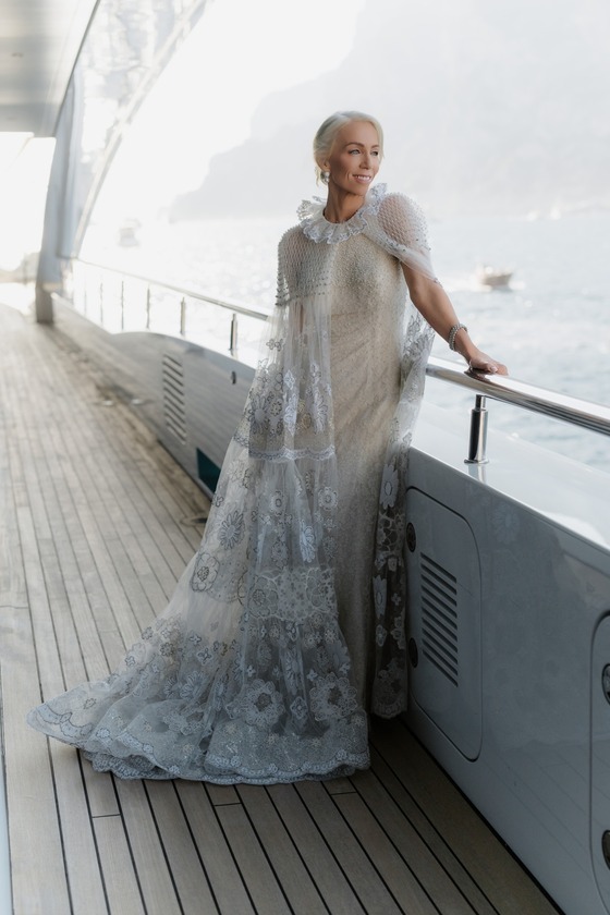 Christine Wild im Valentino-Couture-Brautkleid bei ihrer Hochzeit auf Capri