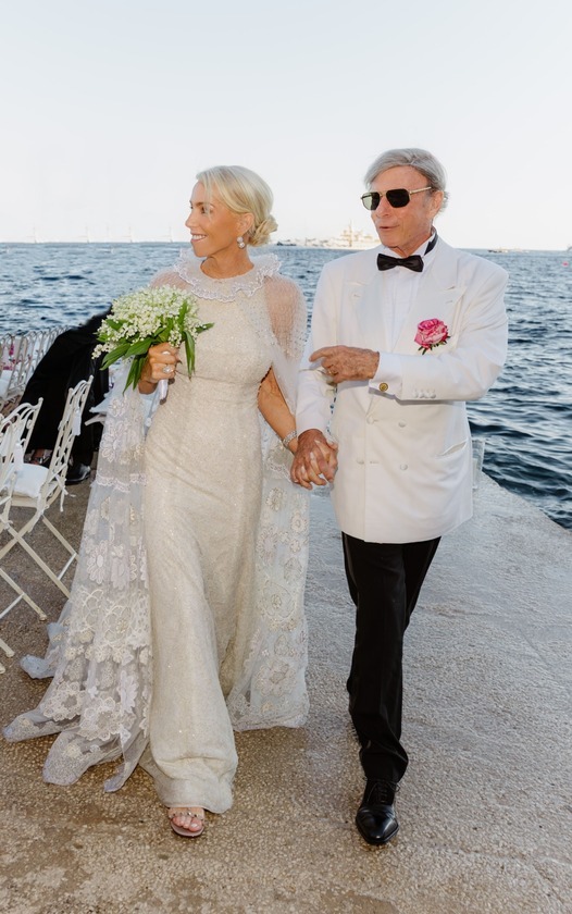 Hans-Peter Wild und Christine Wild bei ihrer Hochzeit am Meer auf Capri
