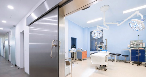 KOLLERPLAST mit spezialisiertem Team für Brustchirurgie und persönliche Betreuung