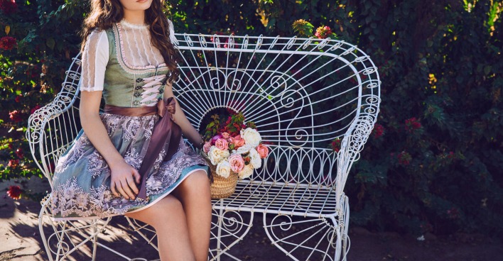 Look aus der Herbst/Winter-Kollektion von Krüger Dirndl  | Credit: Krüger Dirndl