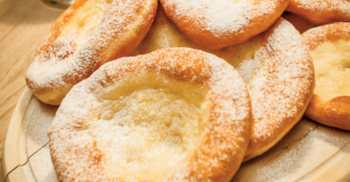 Bauernkrapfen mit Hollerröster | Credit: Winterstellgut