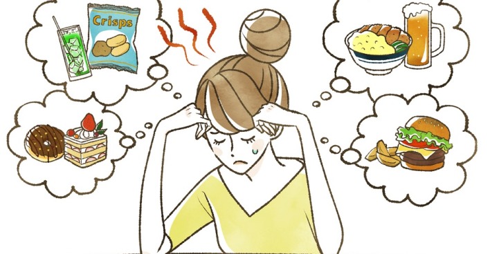 Comic: Eine junge Frau hat den Kopf auf die Hände gestützt und schaut verzweifelt. Um ihren Kopf vier Gedankenblasen mit Chips, Süßspeisen, Bier und Fastfood.
