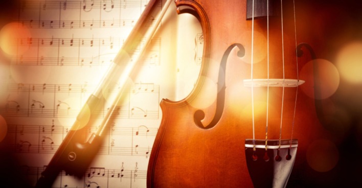 Klassische Musik unter freiem Himmel | Credit: iStock.com/artisteer