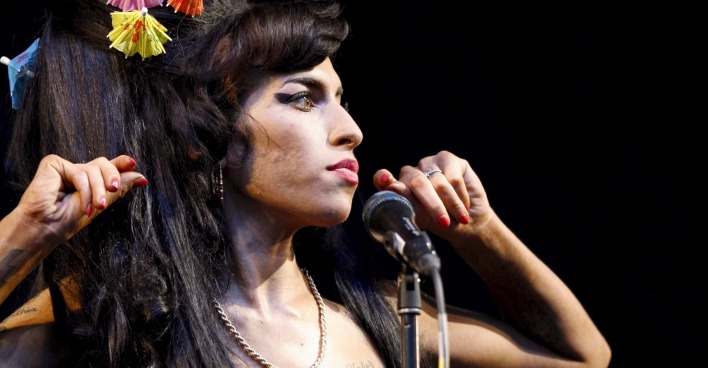 Amy Winehouse bei einem Auftritt