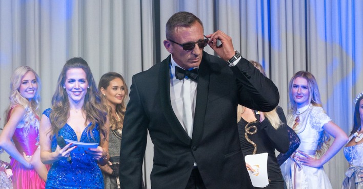 Max Fraisl ist das Double von Daniel Craig