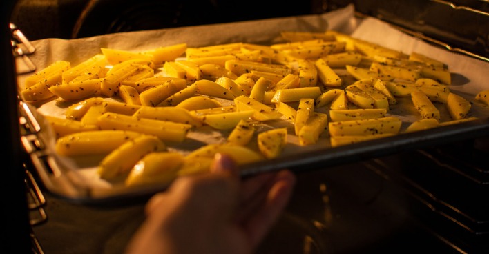 Selbstgemachte Pommes im Backofen