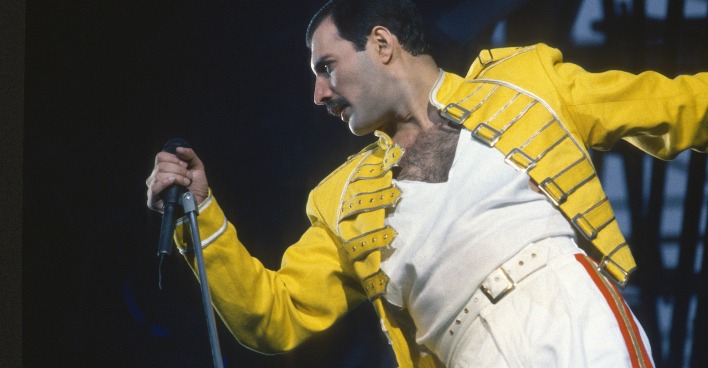 Freddie Mercury bei einem Auftritt