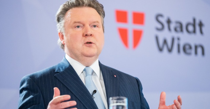 Michael Ludwig auf der Pressekonferenz zu den kommenden Öffnungsschritten.