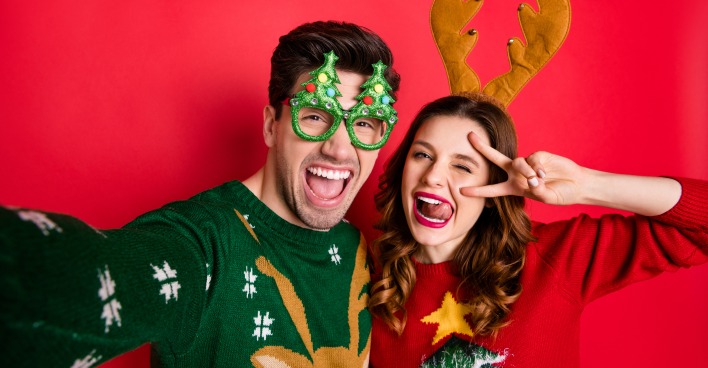 (Ugly) Christmas Pullis | Credit: iStock.com/ Deagreez