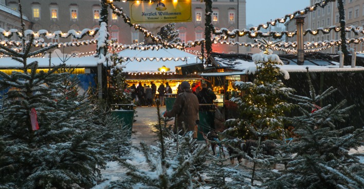 Christkindlmarkt | Credit: www.neumayr.cc