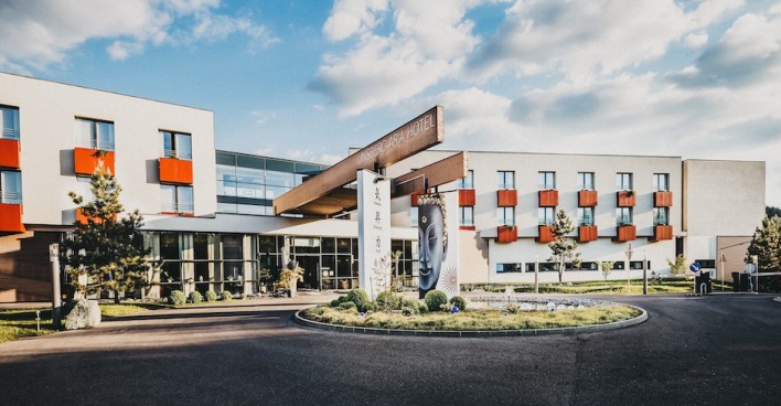 Hotel &amp; Spa