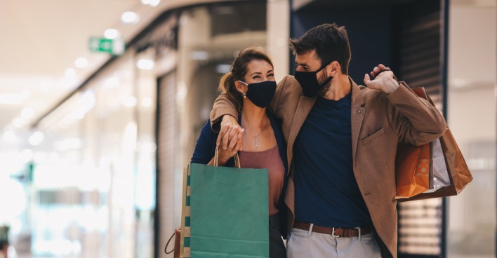 Shoppen mit Schutzmaske