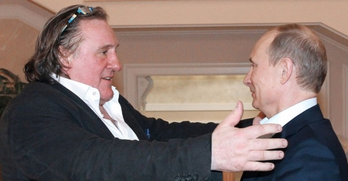 Gérard Depardieu und Kreml-Chef Wladimir Putin | Credit: MIKHAIL KLIMENTYEV / AFP / picturedesk.com