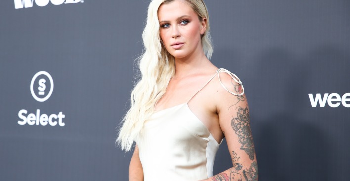 Model Ireland Baldwin