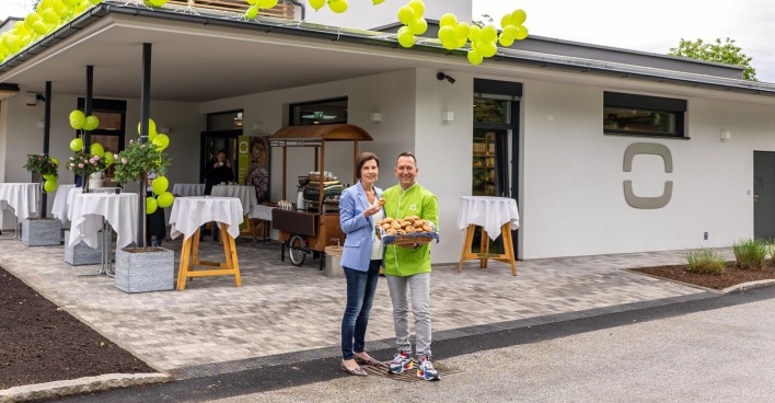 Michaela und Christian Ofner bei der Eröffnung