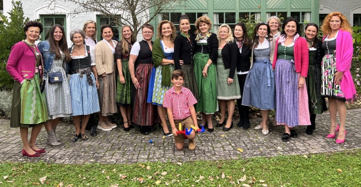 Der Welser Lions Club Leonessa feiert Oktoberfest