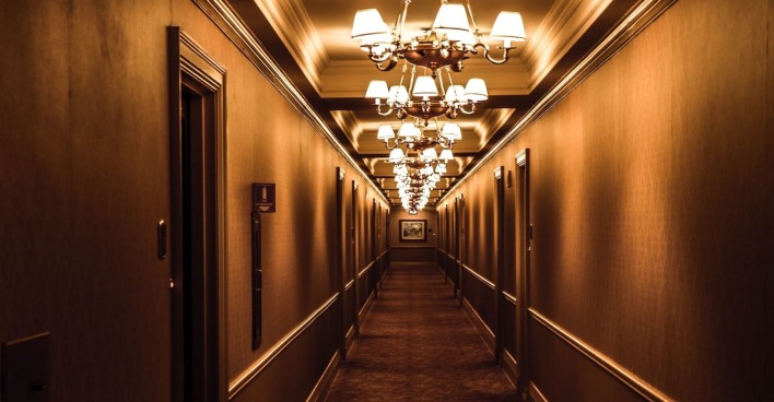 Gruseliger Hotelgang | Credit: Pexels