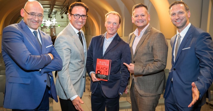 Bestseller-Autor Marc Elsberg bei der Helvetia-Veranstaltung| Credit: Helvetia
