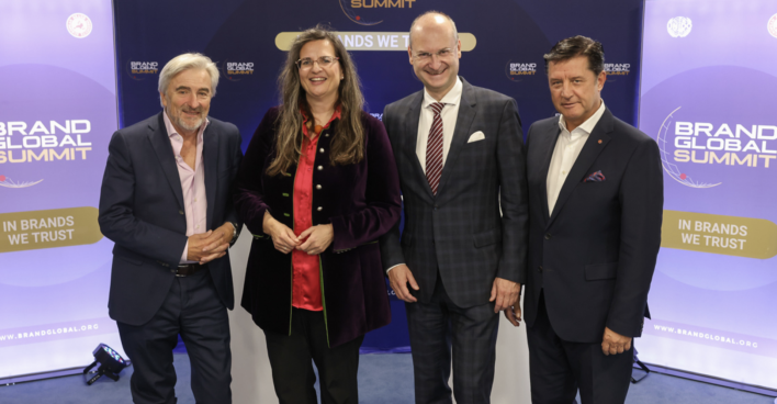 Gastgeber und Experten beim Brand Global Summit | Credit: Katharina Schiffl
